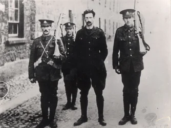 Gripandet av Eamonn De Valera (1882-1975) 1917